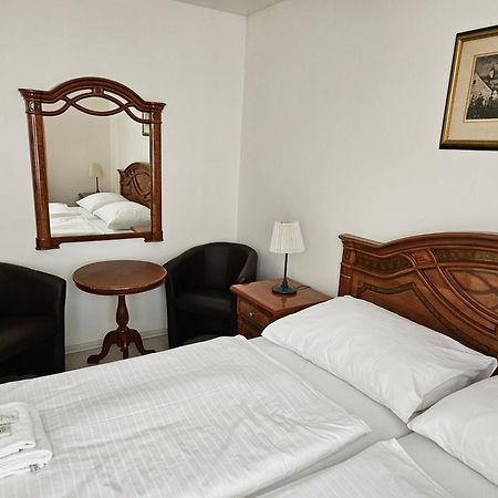 לוני Hotel Union מראה חיצוני תמונה