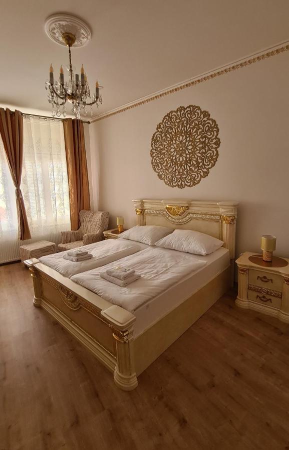 לוני Hotel Union מראה חיצוני תמונה