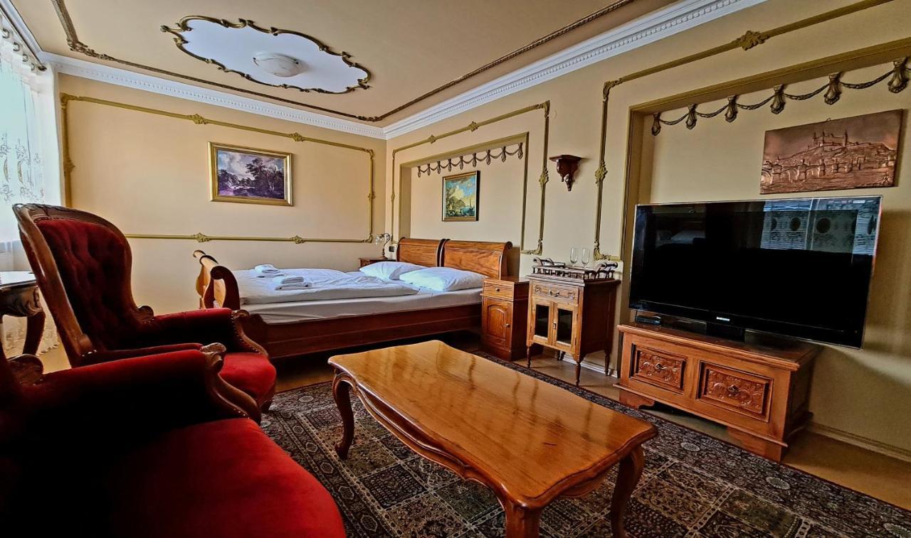 לוני Hotel Union מראה חיצוני תמונה