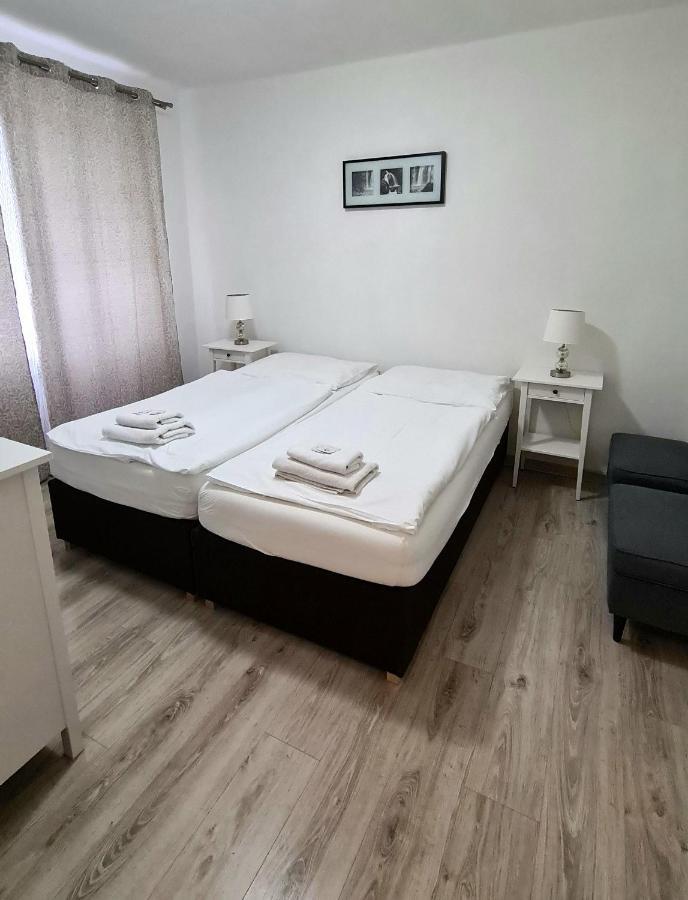 לוני Hotel Union מראה חיצוני תמונה